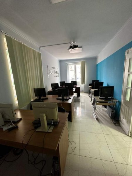 Tirane, jepet me qera zyre Kati 2, 100 m² 600 Euro (Myslym Shyri)