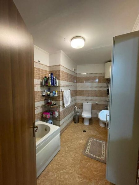 Tirane, jepet me qera apartament 2+1+BLK Kati 1, 89 m² 500 Euro (Don Bosko)