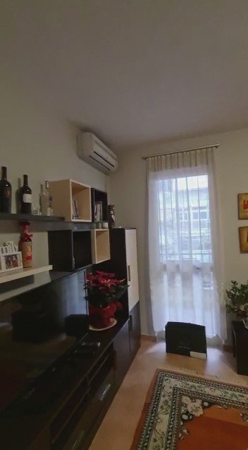 Tirane, jepet me qera apartament 2+1+BLK Kati 2, 119 m² 360 Euro (3 DESHMORET)