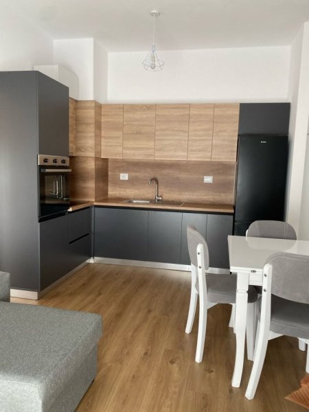 Tirane, jepet me qera apartament 2+1 Kati 7, 87 m² 550 € (+post parikimi)