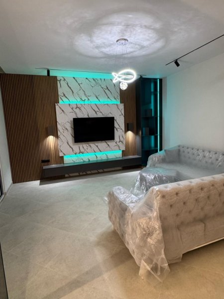 Tirane, jepet me qera Vile Dublex Kati 2, 150 m² 1.500 € 