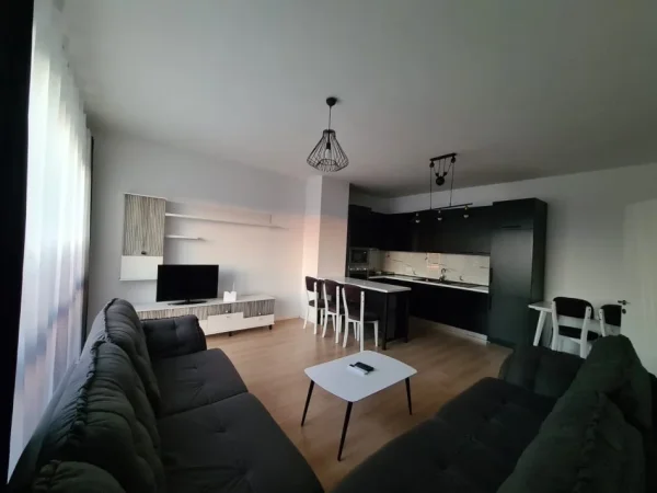 Tirane, jepet me qera apartament 1+1 Kati 10, 78 m² 600 € (Rruga E Dibres)