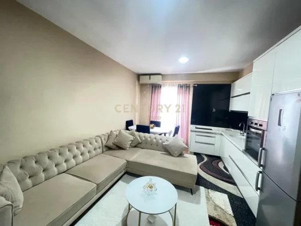 Tirane, shitet apartament Kati 4, 92 m² 132.000 € 