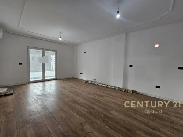 Tirane, shitet apartament Kati 3, 101 m² 155.000 € 