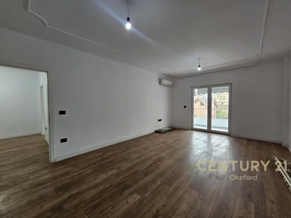 Tirane, shitet apartament Kati 3, 101 m² 155.000 € 