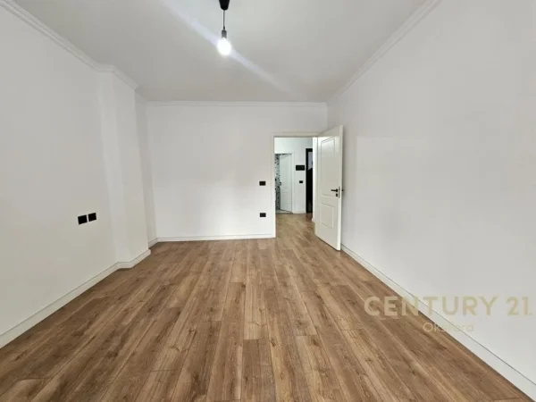 Tirane, shitet apartament Kati 3, 101 m² 155.000 € 