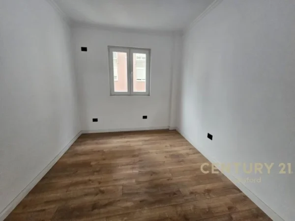 Tirane, shitet apartament Kati 3, 101 m² 155.000 € 