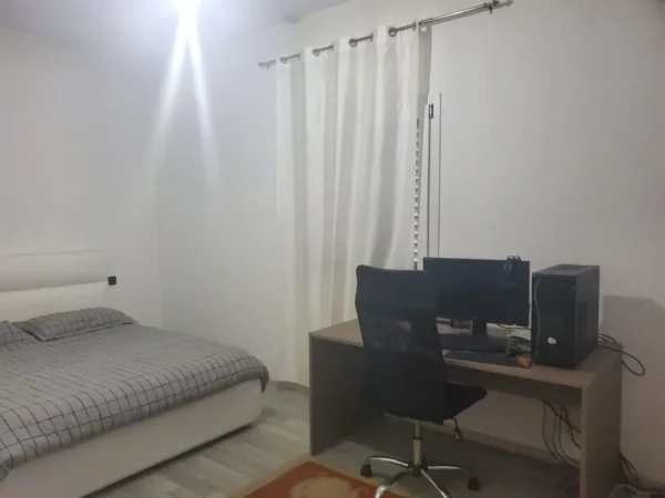 Shitet Vile , 486 m² 400.000 € (Sauk, rruga "Zambaku")