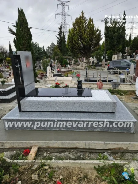 Tirane, shes Punime Varresh | Varr granit gri me granit te zi - Varrezat e Sharres - Tirane 220 €