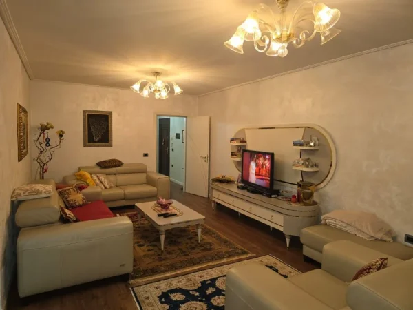Tirane, shitet apartament 2+1 Kati 7, 107 m² 165.000 € (Laprak blloku Gintash)