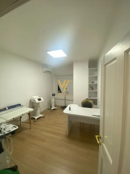 Tirane, jepet me qera ambjent biznesi Kati 2, 100 m² 1.500 € (KOPSHTI ZOOLOGJIK)