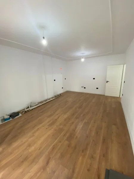 Tirane, shitet apartament 2+1+Aneks+Ballkon Kati 3, 100 m² 155.000 € (rruga e kavajes)