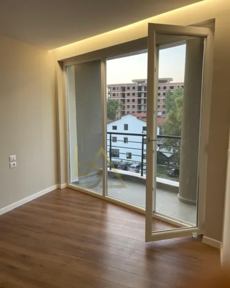 Durres, shitet 1+1 Kati 4, 