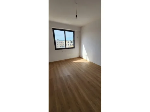 Tirane, shitet apartament 2+1 , 102 m² 150.000 € (Astir)