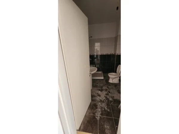 Tirane, shitet apartament 2+1 , 102 m² 150.000 € (Astir)