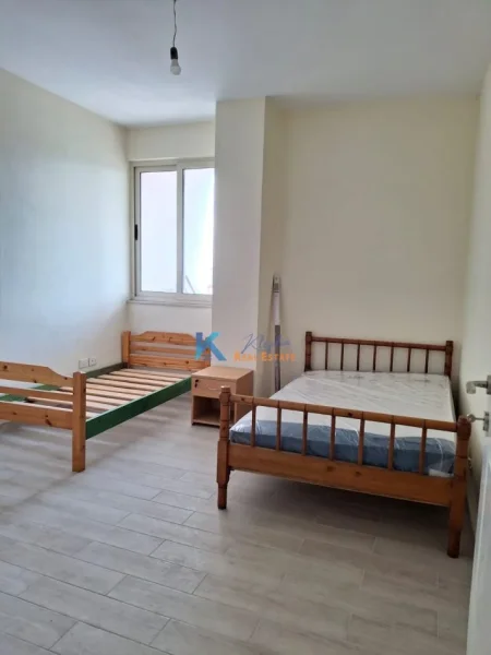 Tirane, jap me qera apartament 2+1+Ballkon Kati 7, 100 m² 45.000 Leke (Misto Mame, pallatet Dilo, Rruga Besim Alla)