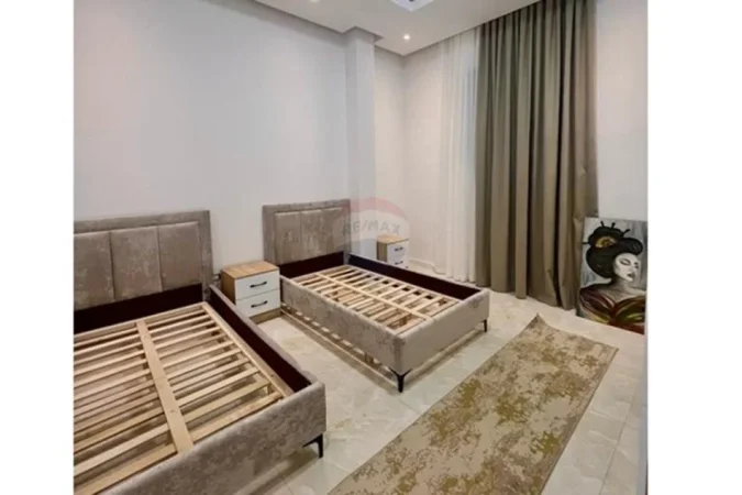 Tirane, jepet me qera apartament 2+1 Kati 4, 137 m² 550 € (Blloku i Vilave Selite)