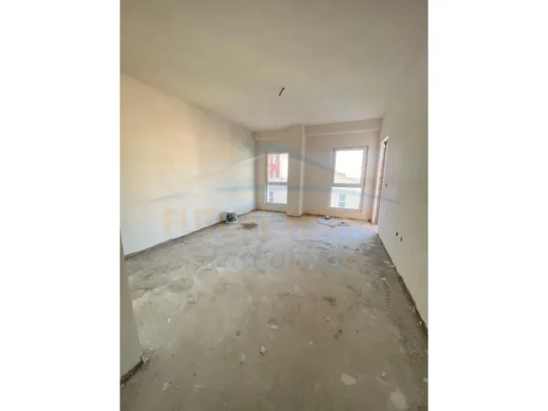 Tirane, shitet apartament 2+1+Aneks+Ballkon Kati 7, 103 m² 149.640 € (Aura, Laprake)