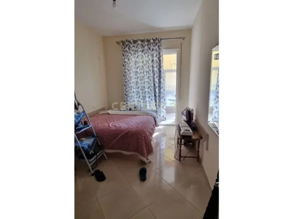 Tirane, shitet apartament 1+1 Kati 5, 71 m² 90.000 € (FRESKU)