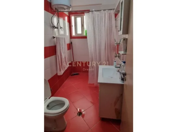 Tirane, shitet apartament 1+1 Kati 5, 71 m² 90.000 € (FRESKU)