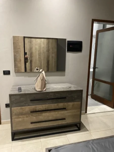 Tirane, jepet me qera Vile 1+1+Ballkon Kati 2, 50 m² 370 € (Kristaq capo)