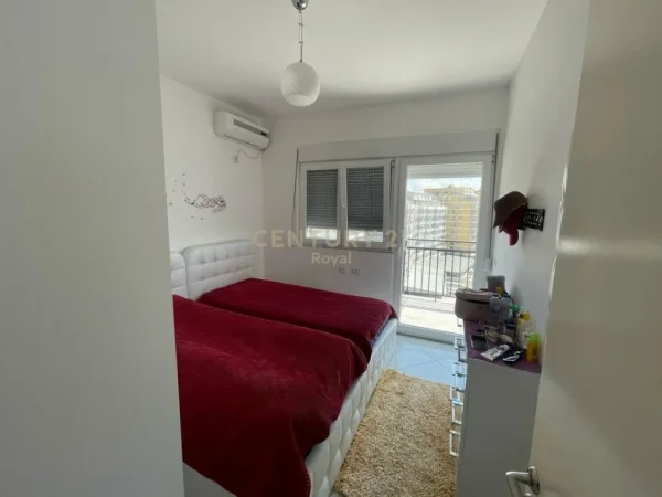 Tirane, shitet apartament Kati 7, 91 m² 182.000 € 
