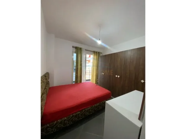 Tirane, jepet me qera apartament 2+1 Kati 2, 110 m² 400 € (Fresk)