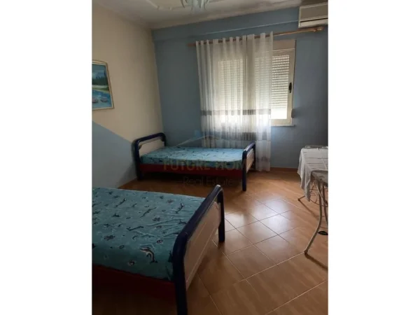 Tirane, jepet me qera apartament 2+1 Kati 3, 118 m² 500 € (Selitë)