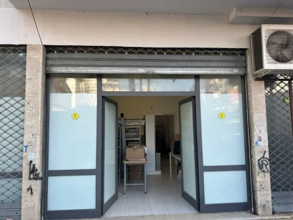 Tirane, shitet ambjent biznesi Kati 0, 386 m² 350.000 € (Pazari i Ri)