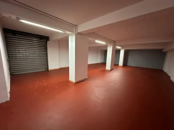 Tirane, shitet ambjent biznesi Kati 0, 386 m² 350.000 € (Pazari i Ri)