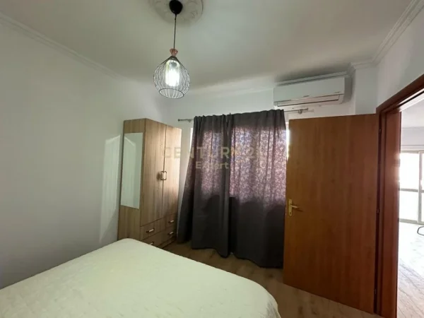 Tirane, jepet me qera apartament 1+1 Kati 3, 64 m² 500 € (Siri kodra)