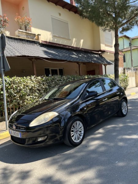 Tirane, shitet makine Fiat Bravo Nafte, e zeze automatik Kondicioner 3.900 €
