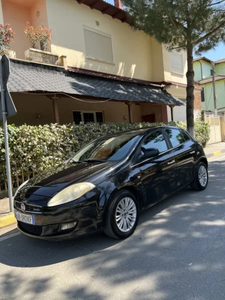 Tirane, shitet makine Fiat Bravo Nafte, e zeze automatik Kondicioner 3.900 €