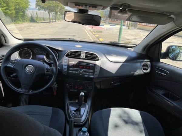 Tirane, shitet makine Fiat Bravo Nafte, e zeze automatik Kondicioner 3.900 €