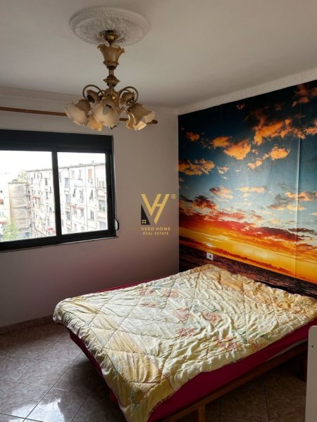 Tirane, jepet me qera apartament 2+1+Ballkon Kati 6, 74 m² 420 € (LAPRAKE)