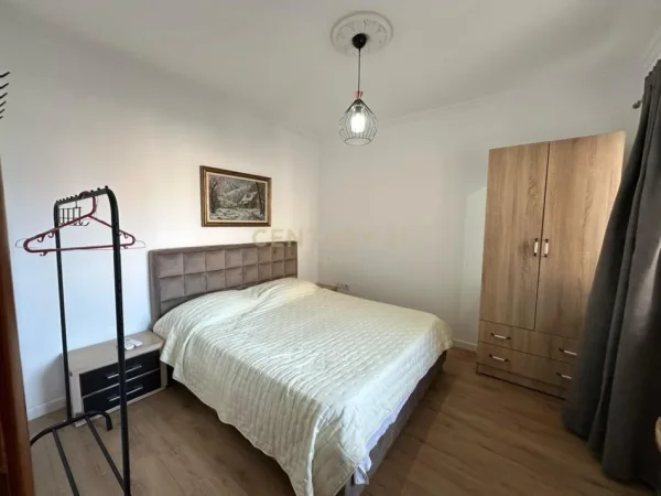 Tirane, jepet me qera apartament 1+1 Kati 4, 64 m² 500 € (Siri Kodra)