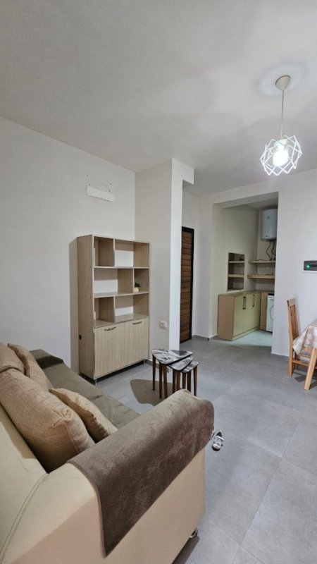 Tirane, jepet me qera apartament 1+1+Ballkon Kati 0, 400 € (Kodra E Diellit)