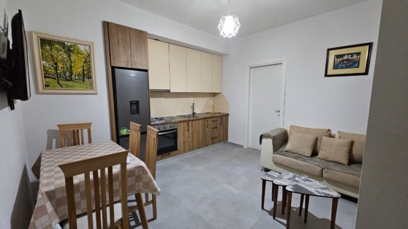 Tirane, jepet me qera apartament 1+1+Ballkon Kati 0, 400 € (Kodra E Diellit)