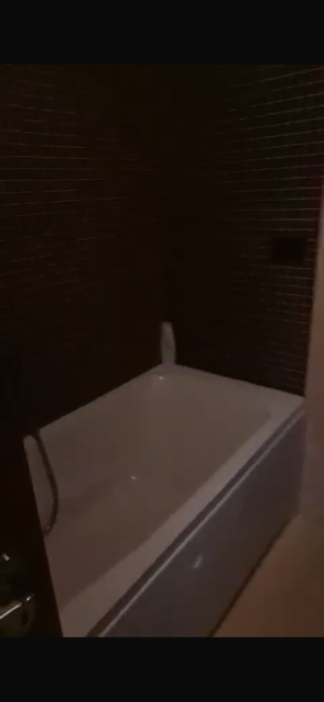 Tirane, jepet me qera apartament 1+1+Ballkon Kati 4, 1.200 € (Liqueni Artifical)