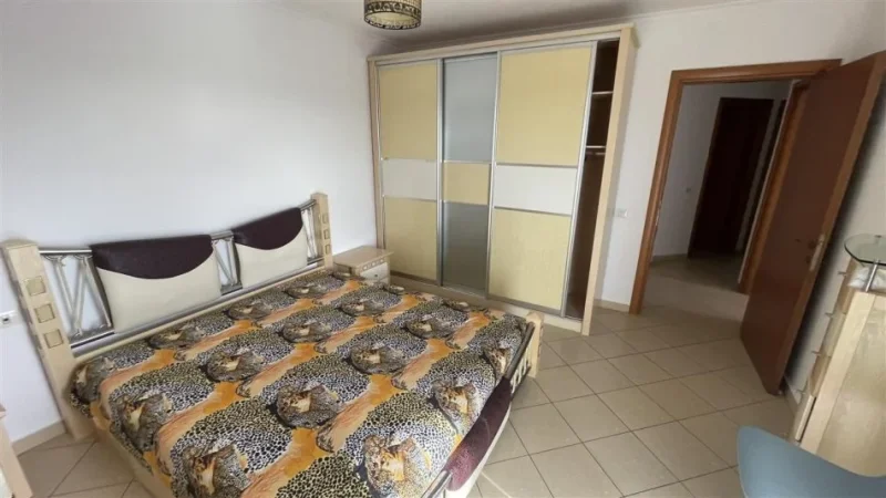 Tirane, jepet me qera apartament 2+1 Kati 5, 107 m² 500 € (shkolla e bashkuar)