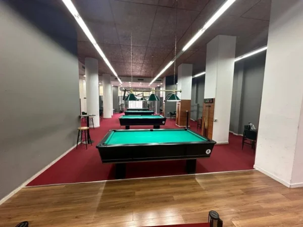 Kavaje, shitet dyqan Kati 1, 1.212 m² 460.000 € (Shëtitorja Kavaljoni,Kavaje)