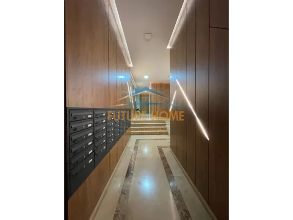 Tirane, jepet me qera apartament 2+1 Kati 4, 95 m² 750 € (ordan Misja perballe Spak)