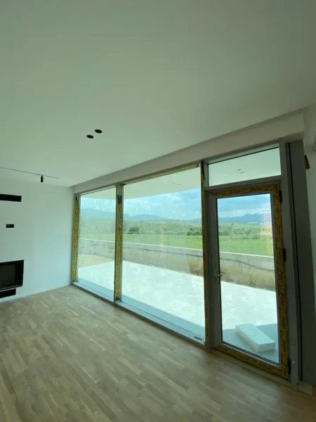 Tirane, shitet Vile 4+1 Kati 3, 234 m² 560.000 € (Farke "Rezidenca Cuci")