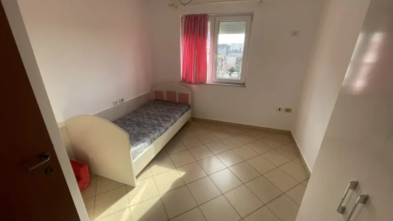 Tirane, jepet me qera 2+1 Kati 5, 500 € (Rruga e Dibres)