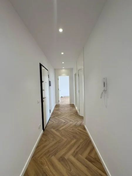 Tirane, shitet apartament 2+1 Kati 3, 97 m² 128.000 € (univers city residence)