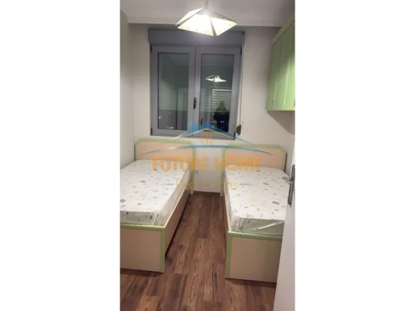 Tirane, jepet me qera apartament 2+1 Kati 10, 96 m² 1.200 € (Rrugën Abdyl Frashëri)
