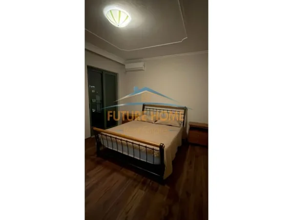 Tirane, jepet me qera apartament 2+1 Kati 10, 96 m² 1.200 € (Rrugën Abdyl Frashëri)