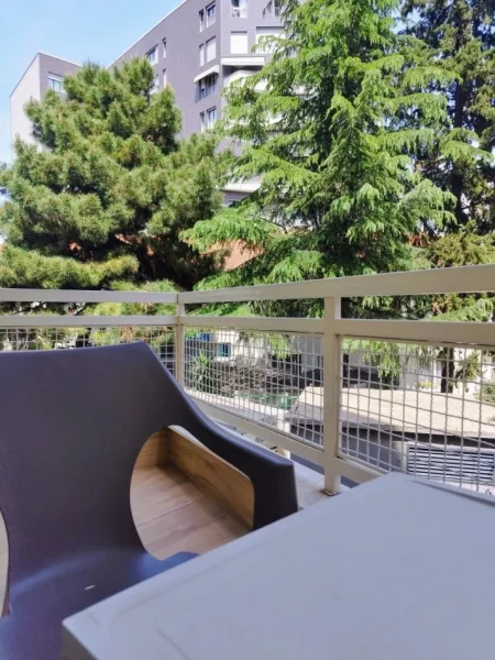 Tirane, jepet me qera apartament duplex 2 Katshe , 115 m² 1.300 € (Gjon Buzuku)