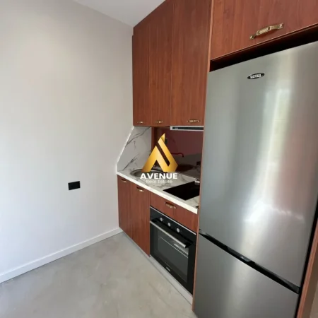 Tirane, shitet apartament 1+1+Ballkon Kati 5, 73 m² 224.000 € (shallvaret)