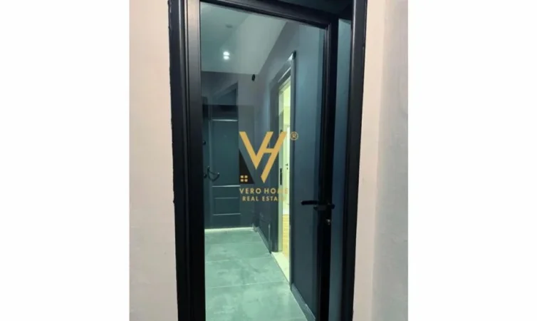 Tirane, shitet apartament 1+1+Ballkon Kati 2, 60 m² 184.000 € (PAZARI I RI)